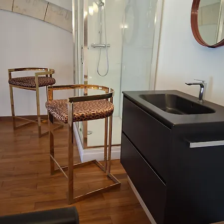 Chateau De Hotel Champdolent