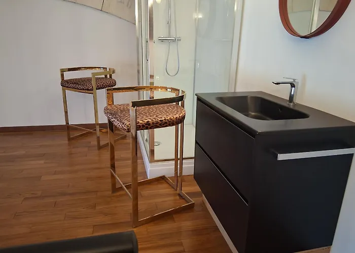 Hotel Chateau De Champdolent