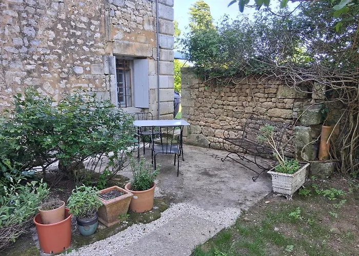 Chateau De Hotel Champdolent