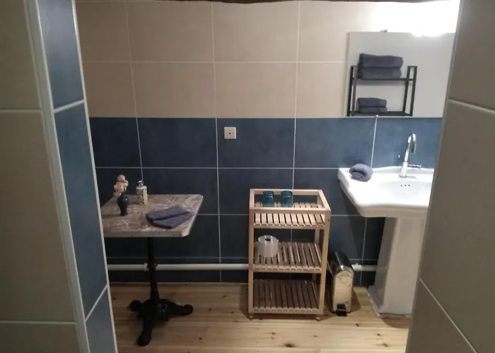 Hotel Chateau De Champdolent